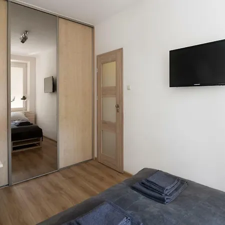 The Heart Of Nowa Huta - Free Garage Apartamento Cracovia