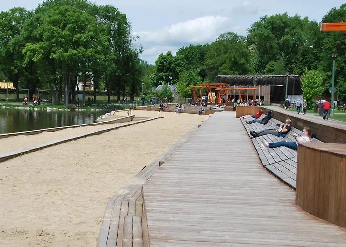 The Heart Of Nowa Huta - Free Garage *