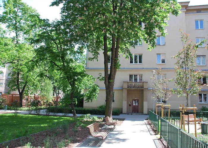 The Heart Of Nowa Huta - Free Garage *