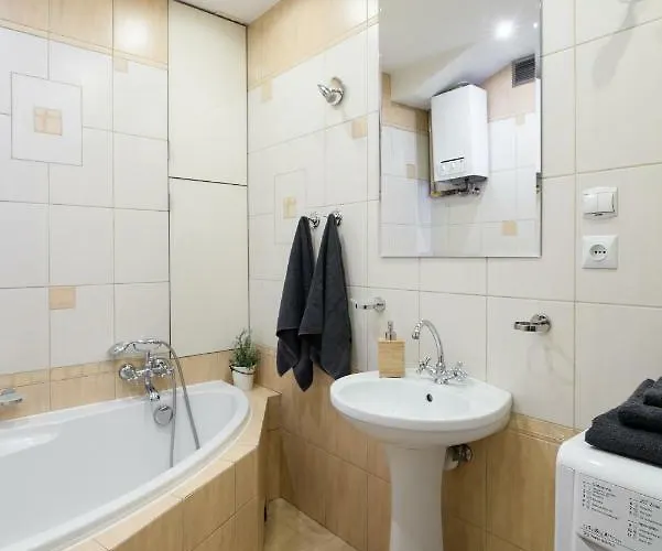 Διαμέρισμα The Heart Of Nowa Huta - Free Garage Krasków