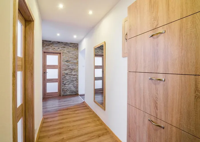 The Heart Of Nowa Huta - Free Garage Krasków