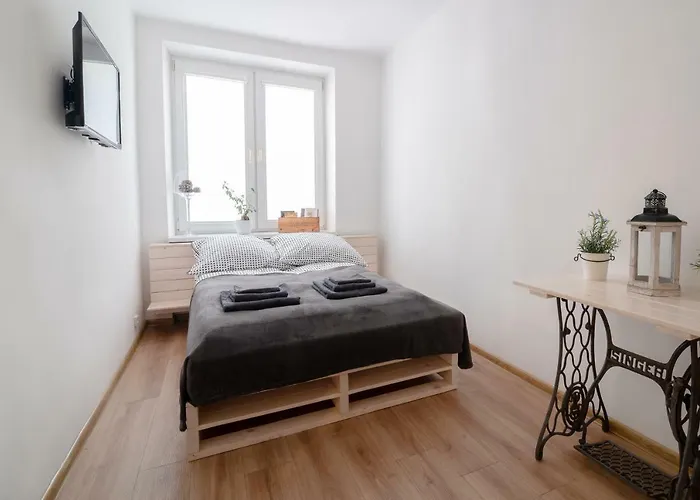 The Heart Of Nowa Huta - Free Garage *